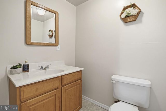 31 KILBEGGAN GRN, Baltimore, MD 21236