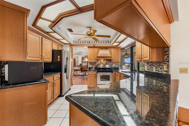 930 ALBRITTON WAY, Lake Wales, FL 33859