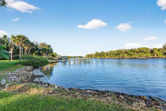 5855 SW Mapp Road SW, Palm City, FL 34990