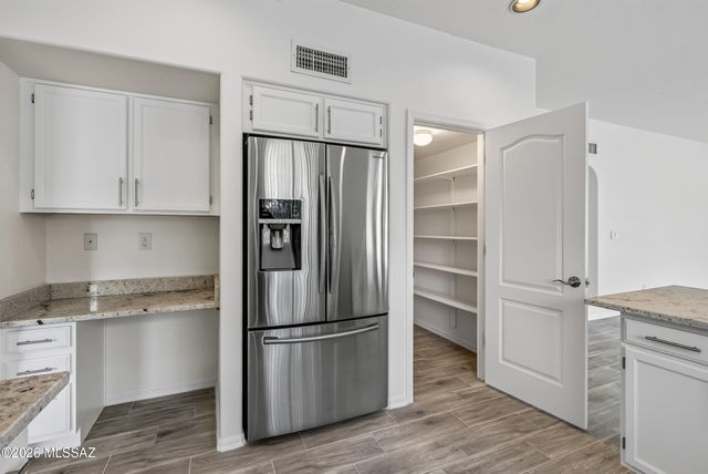156 S Eastern Dawn Avenue, Tucson, AZ 85748