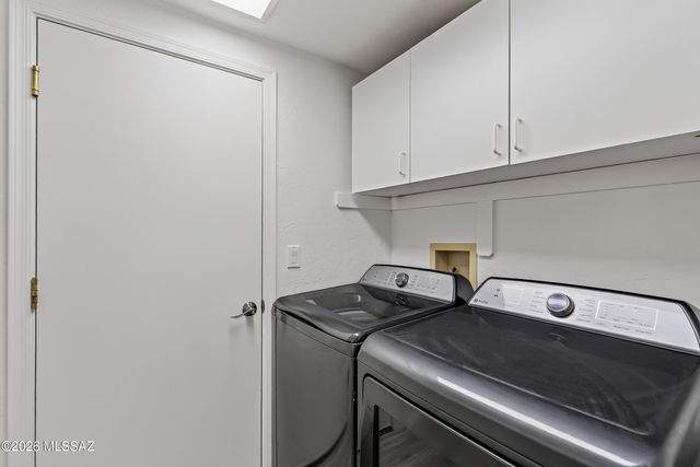 156 S Eastern Dawn Avenue, Tucson, AZ 85748