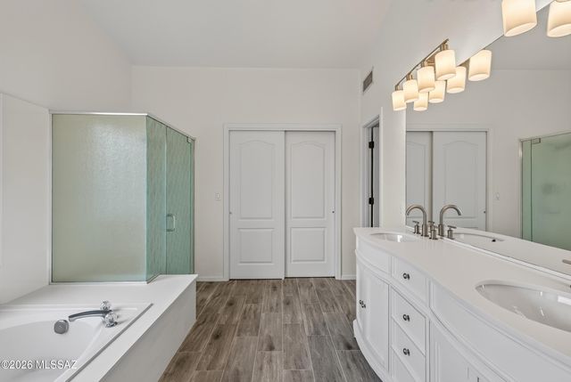 156 S Eastern Dawn Avenue, Tucson, AZ 85748