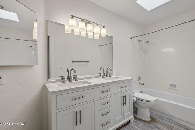 156 S Eastern Dawn Avenue, Tucson, AZ 85748