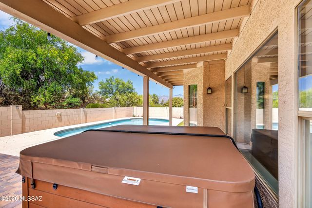 156 S Eastern Dawn Avenue, Tucson, AZ 85748
