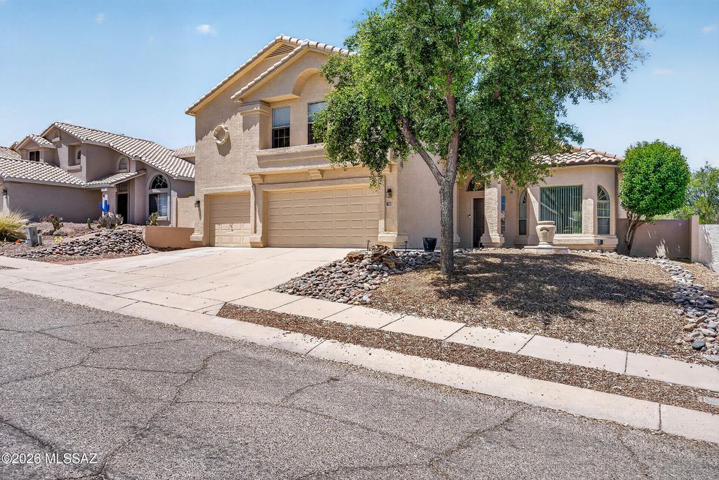 156 S Eastern Dawn Avenue, Tucson, AZ 85748