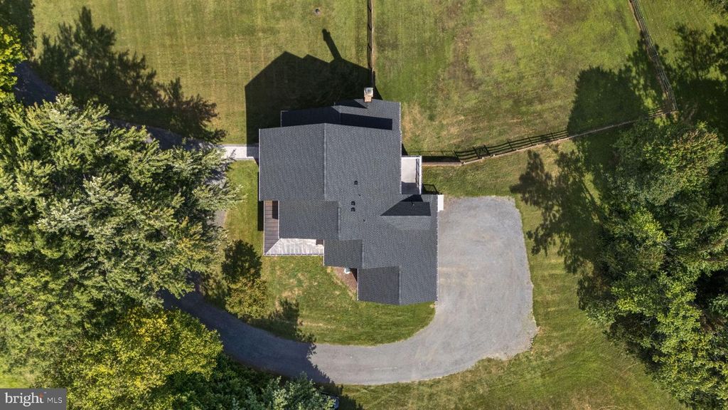 15906 BARNESVILLE RD, Boyds, MD 20841