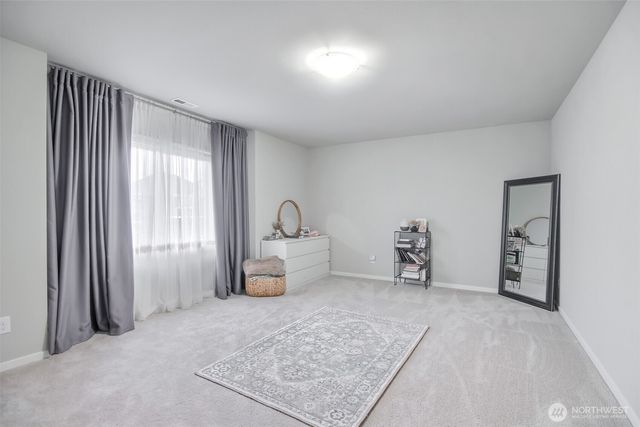 2037 81ST Avenue E, Edgewood, WA 98371