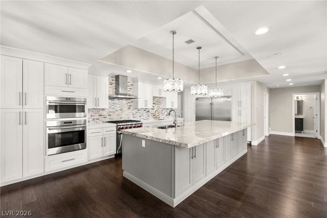 13 Dovetail Circle, Henderson, NV 89014