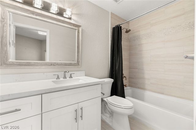 13 Dovetail Circle, Henderson, NV 89014
