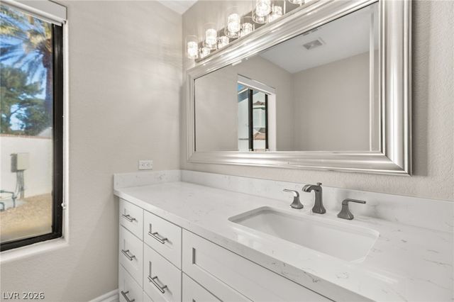 13 Dovetail Circle, Henderson, NV 89014