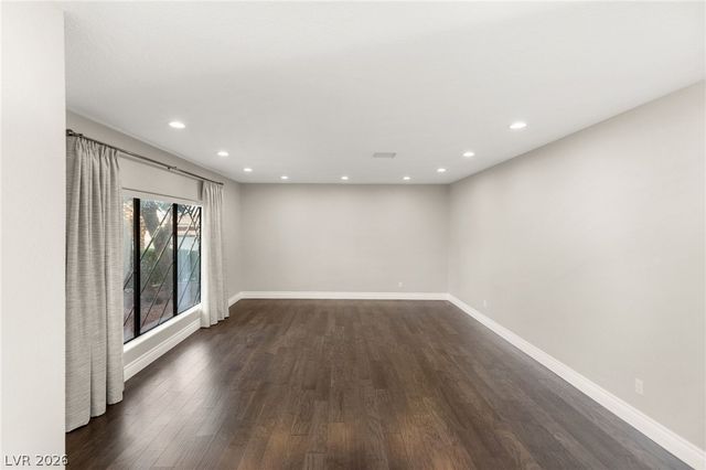 13 Dovetail Circle, Henderson, NV 89014