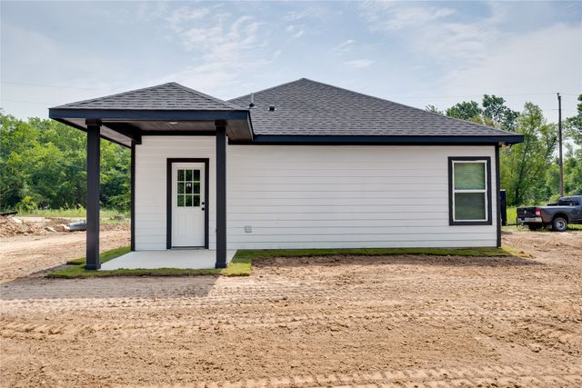 116 Bowie Street, Mabank, TX 75156