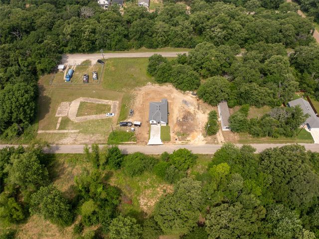 116 Bowie Street, Mabank, TX 75156