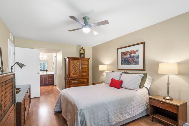 2 Oak Brook Club Drive C106, Oak Brook, IL 60523