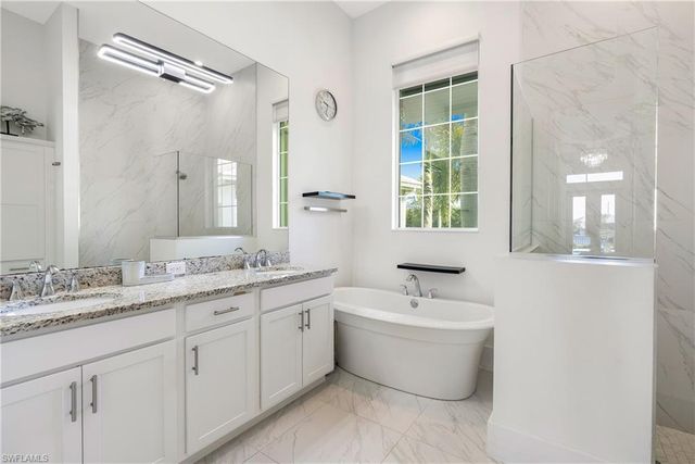 17288 Hidden Estates CIR, Fort Myers, FL 33908