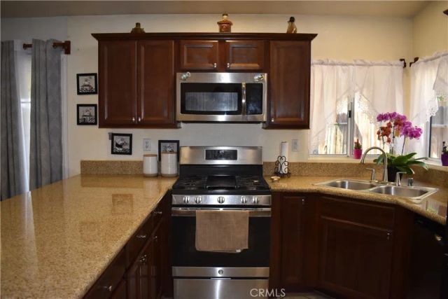 10552 Villa, Adelanto, CA 92301