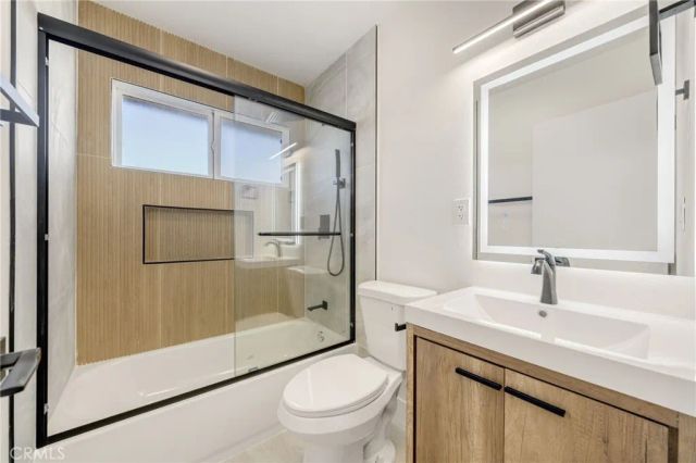 928 N Lake, Ontario, CA 91764