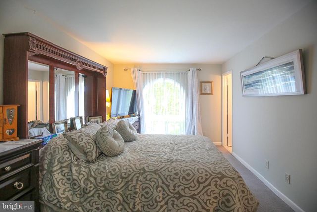 7232 MANDAN RD, Greenbelt, MD 20770