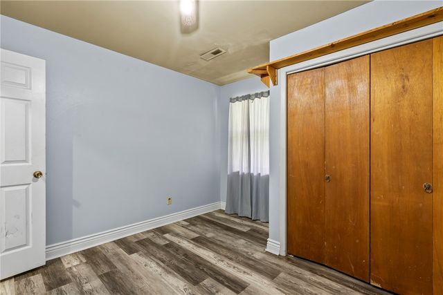 1155 Jo Lynn Street, Siloam Springs, AR 72761
