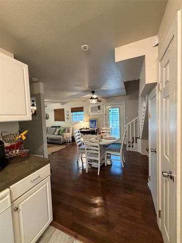 5212 Duval ST B, Austin, TX 78751