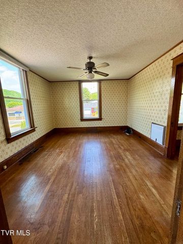 216 1st Street, Erwin, TN 37650