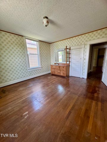 216 1st Street, Erwin, TN 37650