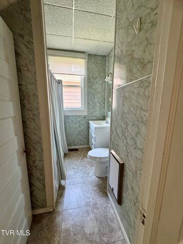 216 1st Street, Erwin, TN 37650