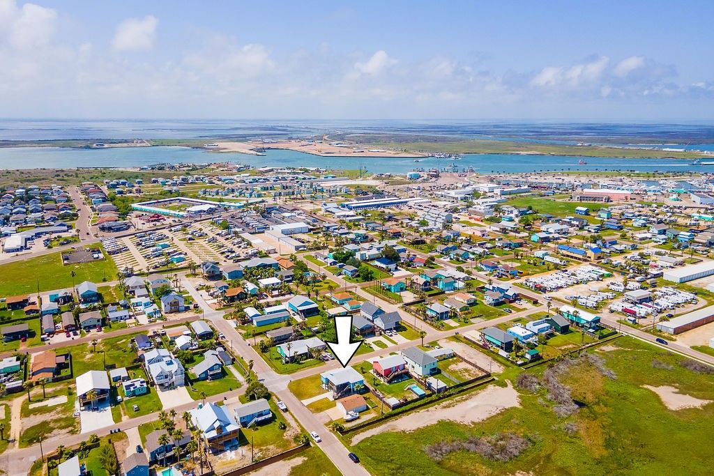423 S 7th St, Port Aransas, TX 78373 — photo 4