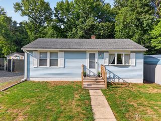 5 Soden Lane, Old Bridge, NJ 08857