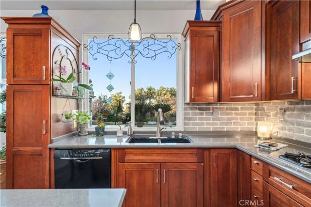 6035 Mirkwood Court, Palmdale, CA 93551