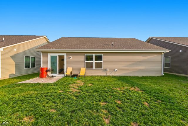 281 Waters Edge, Pendleton, IN 46064