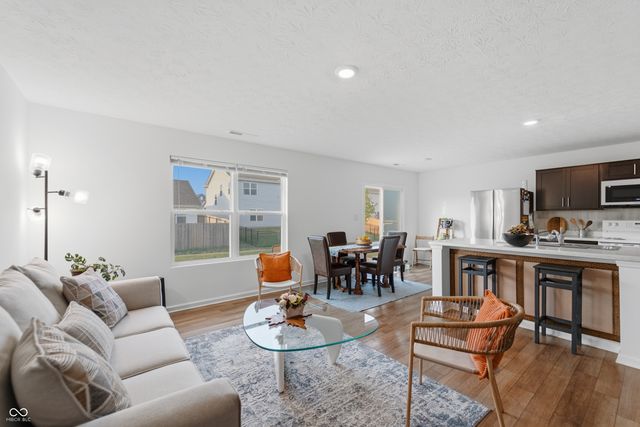 281 Waters Edge, Pendleton, IN 46064