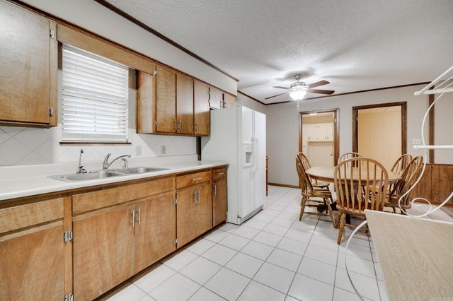 42 Rose, Conway, AR 72032