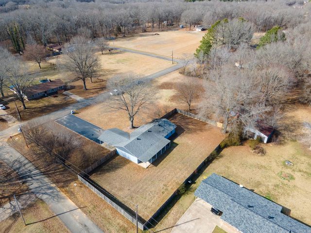 42 Rose, Conway, AR 72032