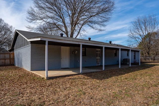 42 Rose, Conway, AR 72032