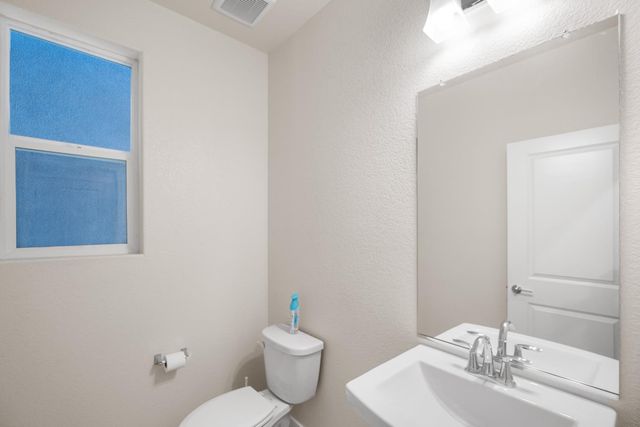 3522 Pelican Ct, West Sacramento, CA 95691