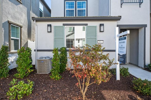 3522 Pelican Ct, West Sacramento, CA 95691