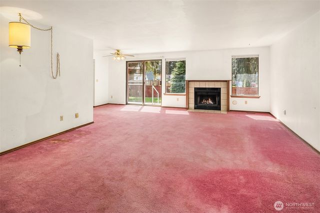 2426 198th Place SW, Lynnwood, WA 98036