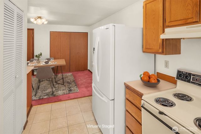 2426 198th Place SW, Lynnwood, WA 98036