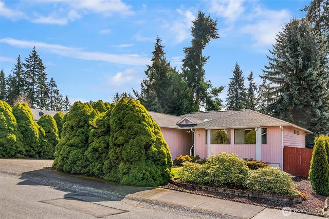 2426 198th Place SW, Lynnwood, WA 98036