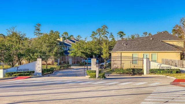 1898 Longmire Road 8, Conroe, TX 77304