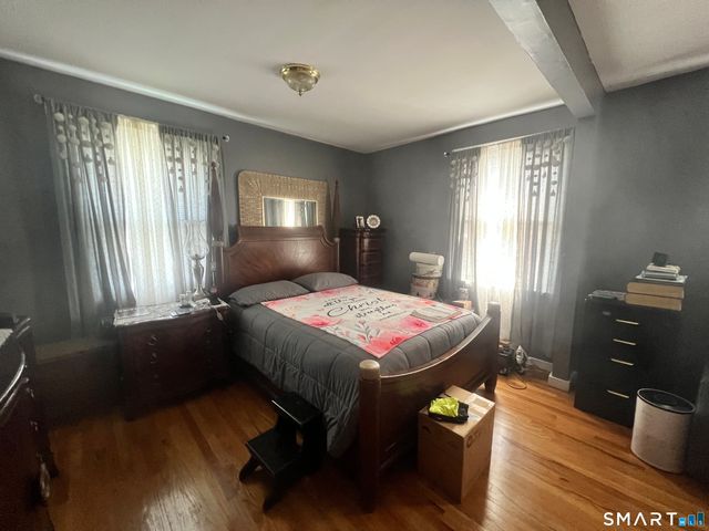 448 East Avenue, Bridgeport, CT 06610