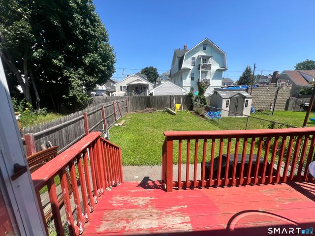 448 East Avenue, Bridgeport, CT 06610