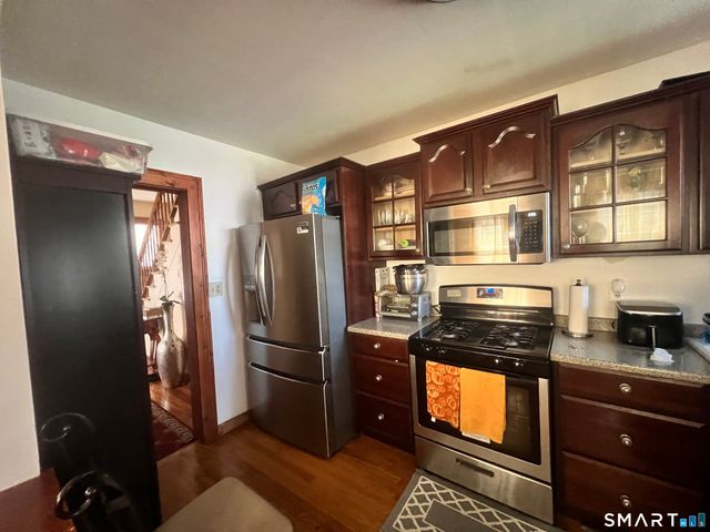 448 East Avenue, Bridgeport, CT 06610