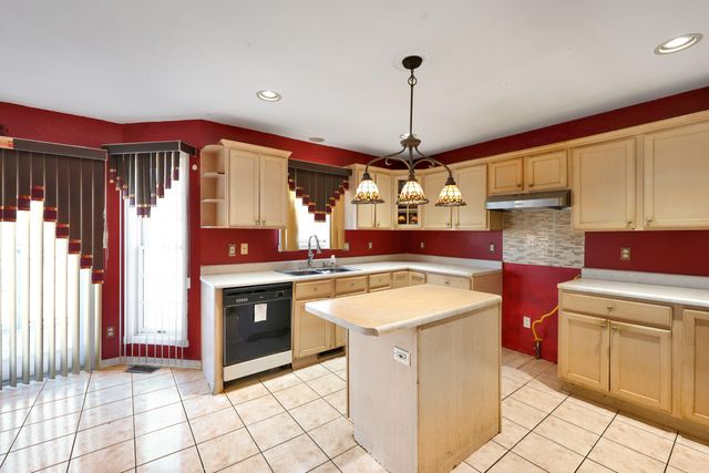 6874 Mercedes Avenue, Portage, IN 46368