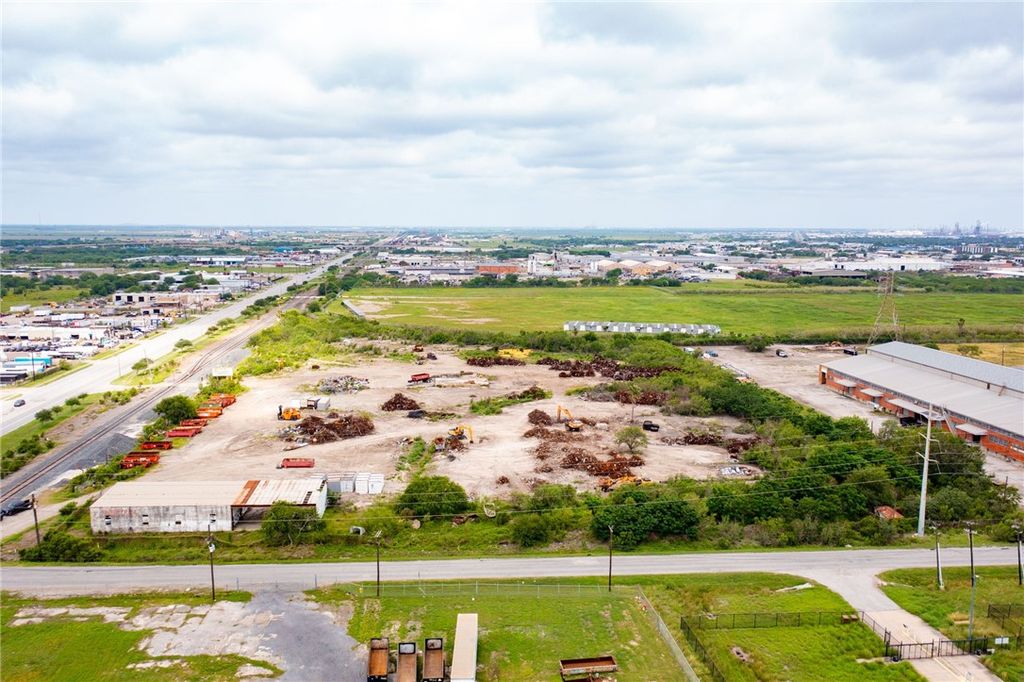 5118 Agnes St, Corpus Christi, TX 78405 — photo 3