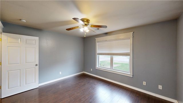 1004 Mill Street, Springdale, AR 72764