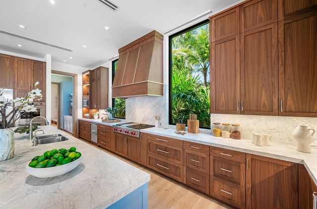 1260 S Ocean Boulevard, Manalapan, FL 33462