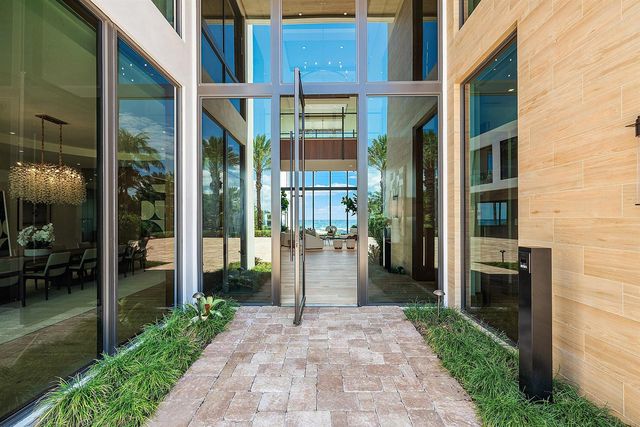 1260 S Ocean Boulevard, Manalapan, FL 33462