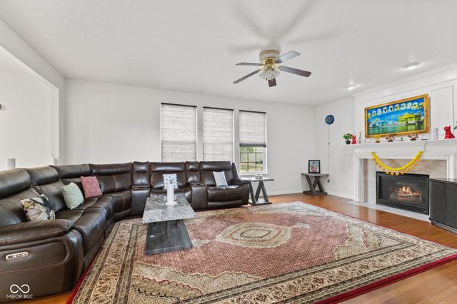 7350 Gold King Way, Indianapolis, IN 46259